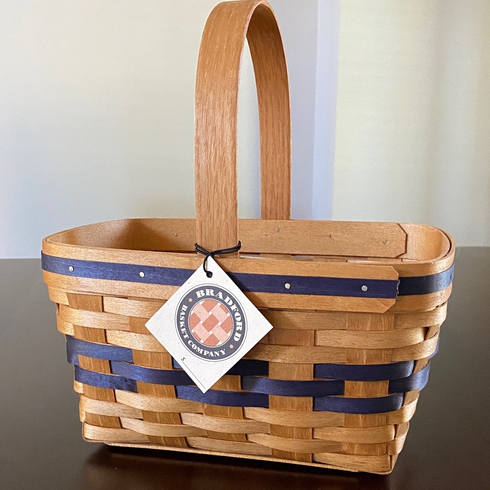 Bradford Basket Company Rectangular Handled Basket